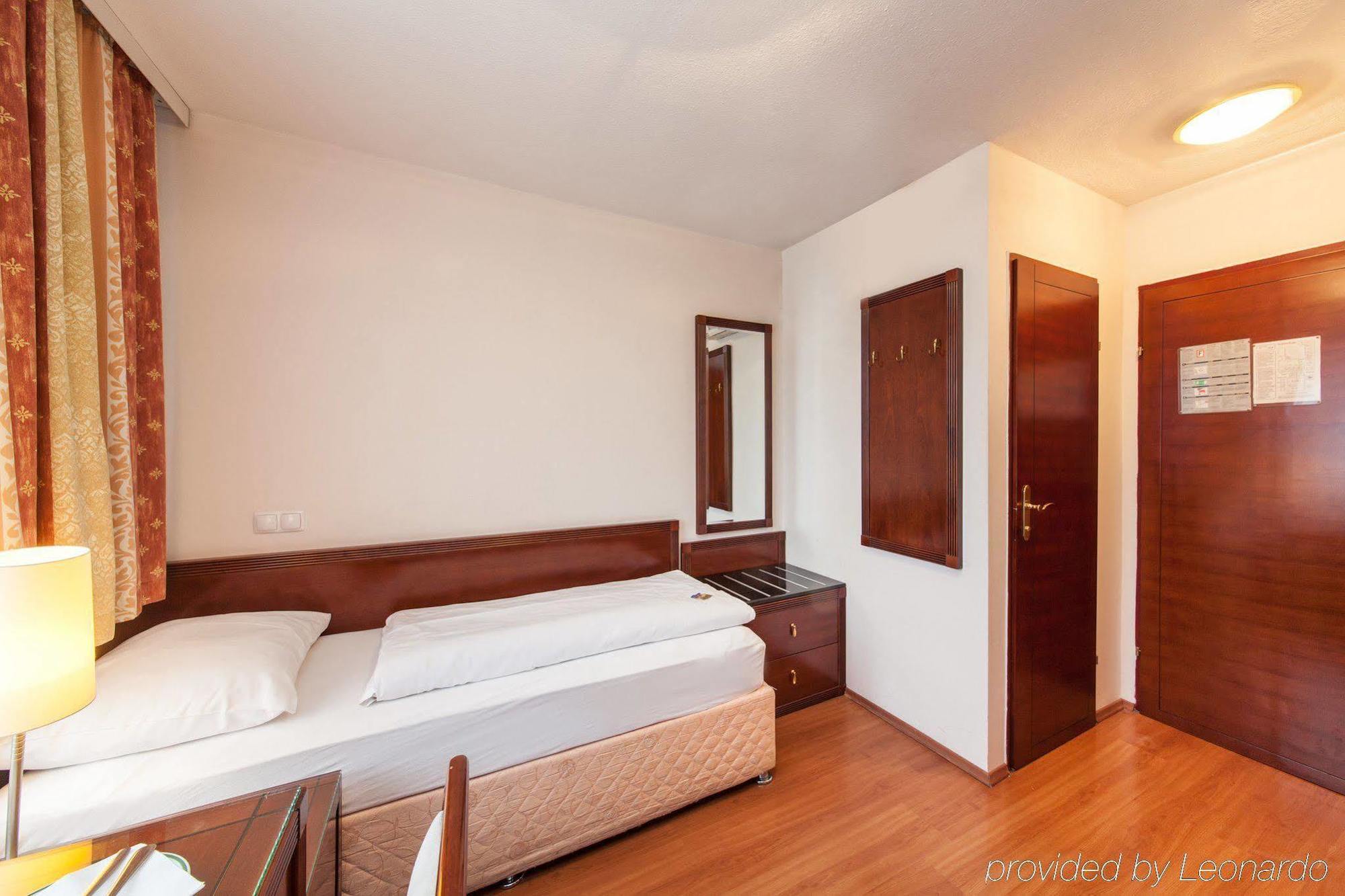Hotel Novum Congress Am Hauptbahnhof 3*